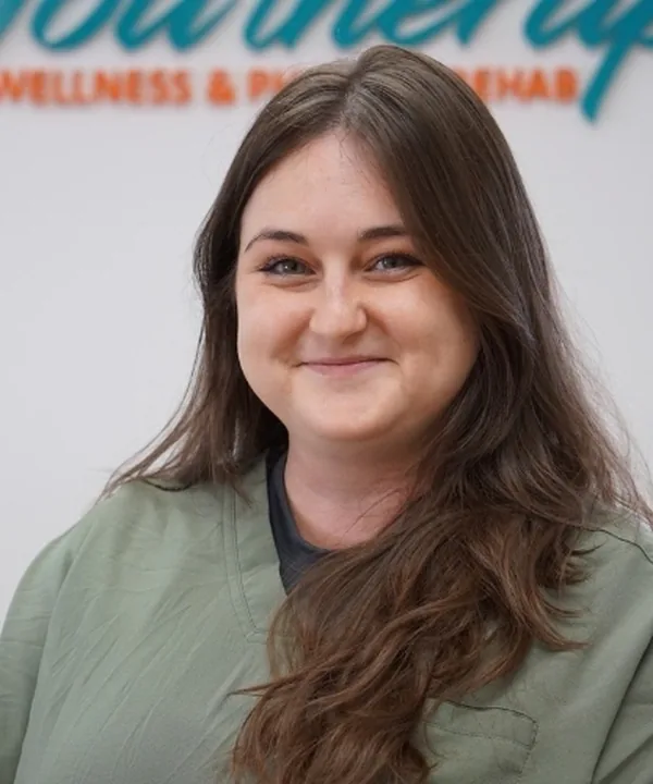 Portrait of Dr. Nicole Pergolotti, PT, DPT, physical therapist at Youtherapy Wellness and Physical Rehab